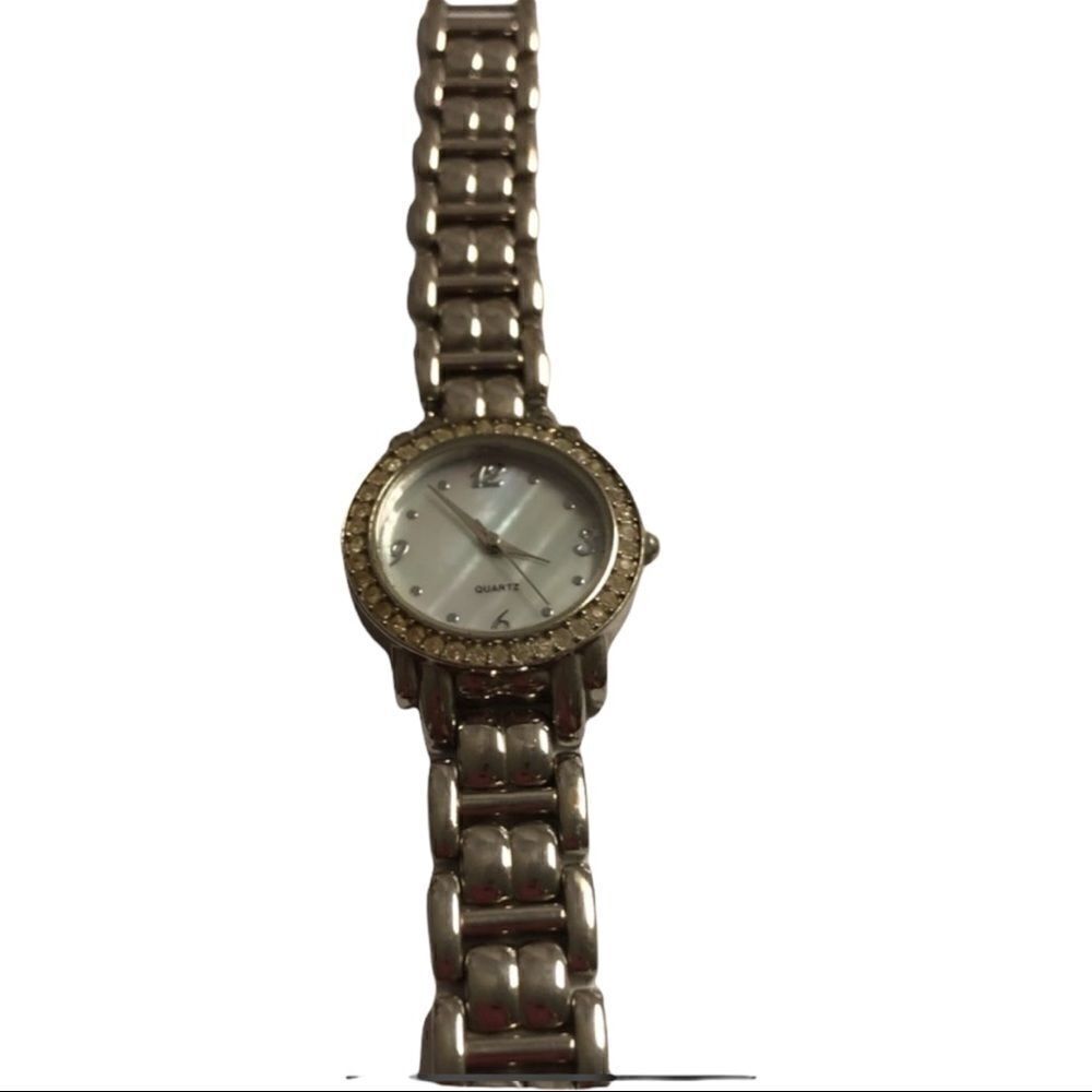 34 Mm Ladies Fashion Watch With CrystalsGuc